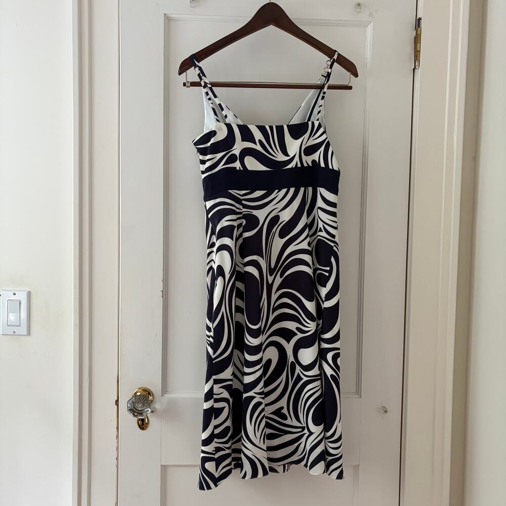 Ann Taylor Swirl Pattern Silk Dress Size 2 NWT Navy and Cream - Picture 7 of 11